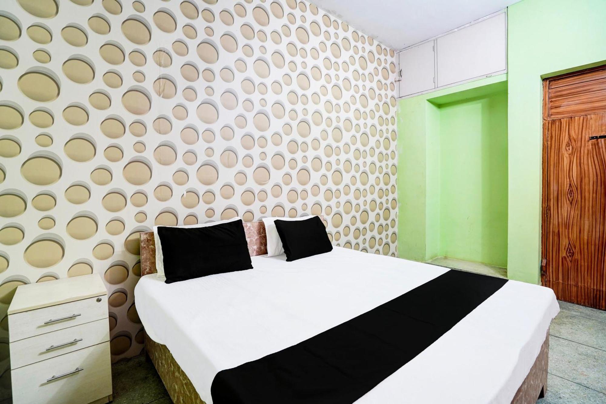 Hotel O Pearl Banquet Hall Patna  Kültér fotó